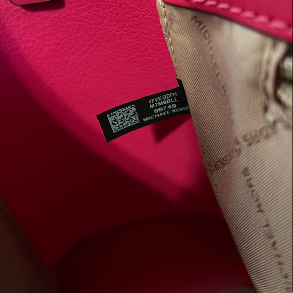 Michael Kors Electric Pink Reed Large Satchel with Matching Wallet - Picture 12 of 16